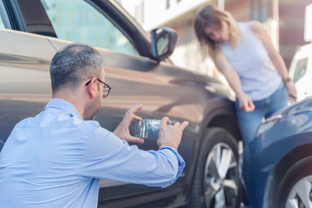 Professional Full Coverage Car Insurance technician working in Willard, OH